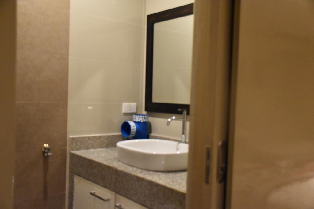 Avalu Residences Makati City Exteriér fotografie