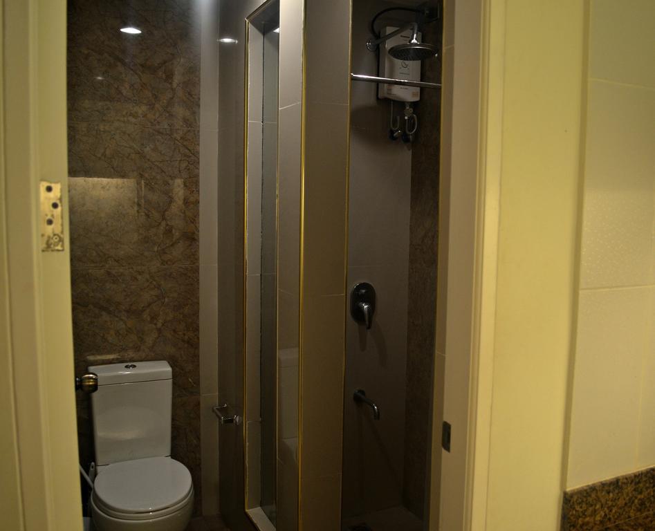 Avalu Residences Makati City Exteriér fotografie