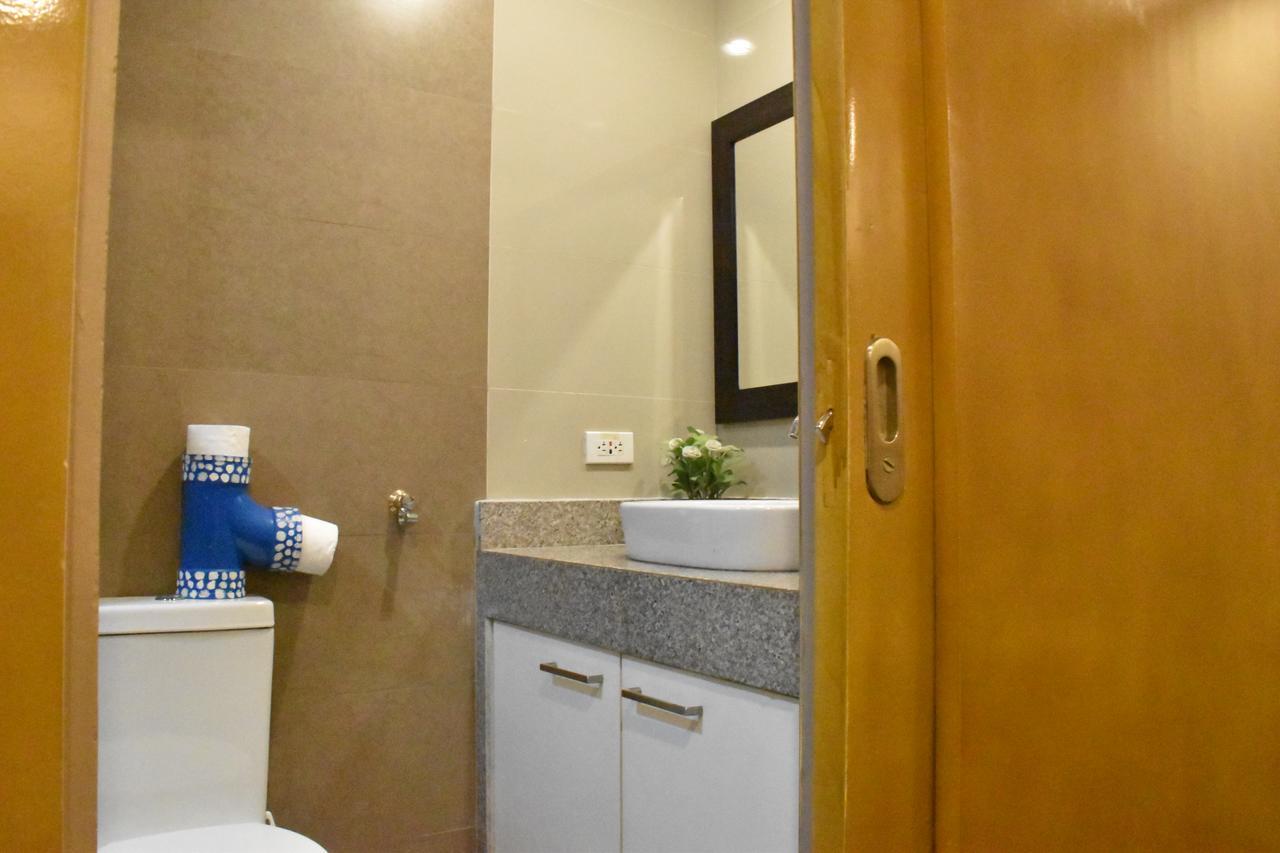 Avalu Residences Makati City Exteriér fotografie